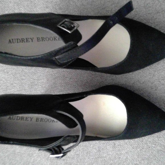 Audrey Brooke Shoes - Picture 3 of 4